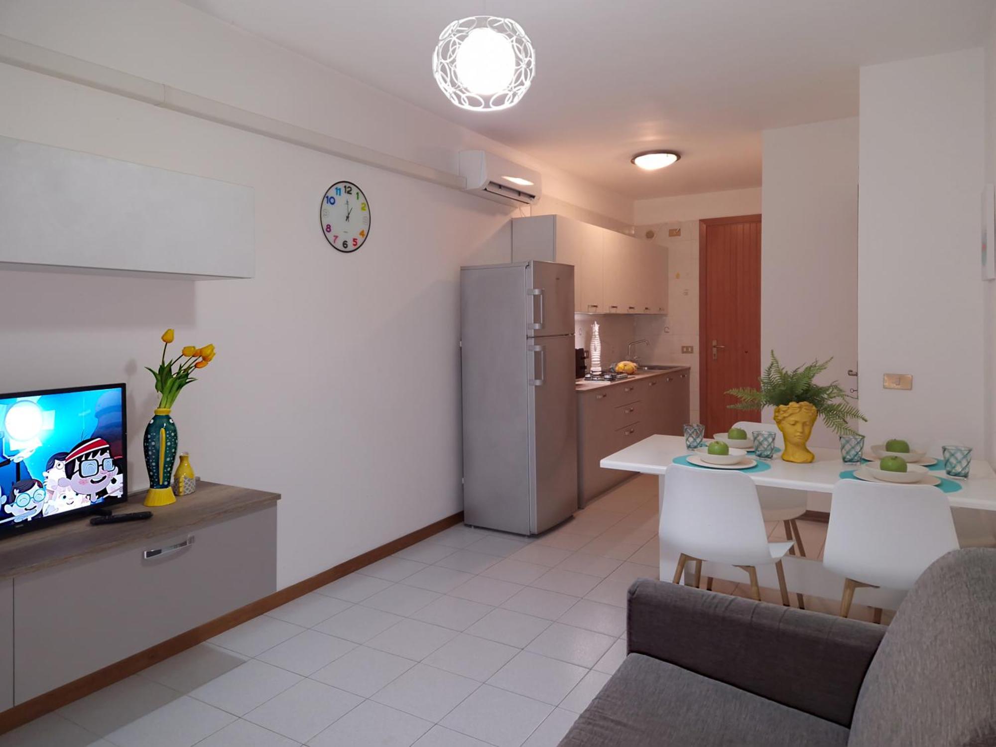 Halley Belmare Apartments Bibione Bagian luar foto