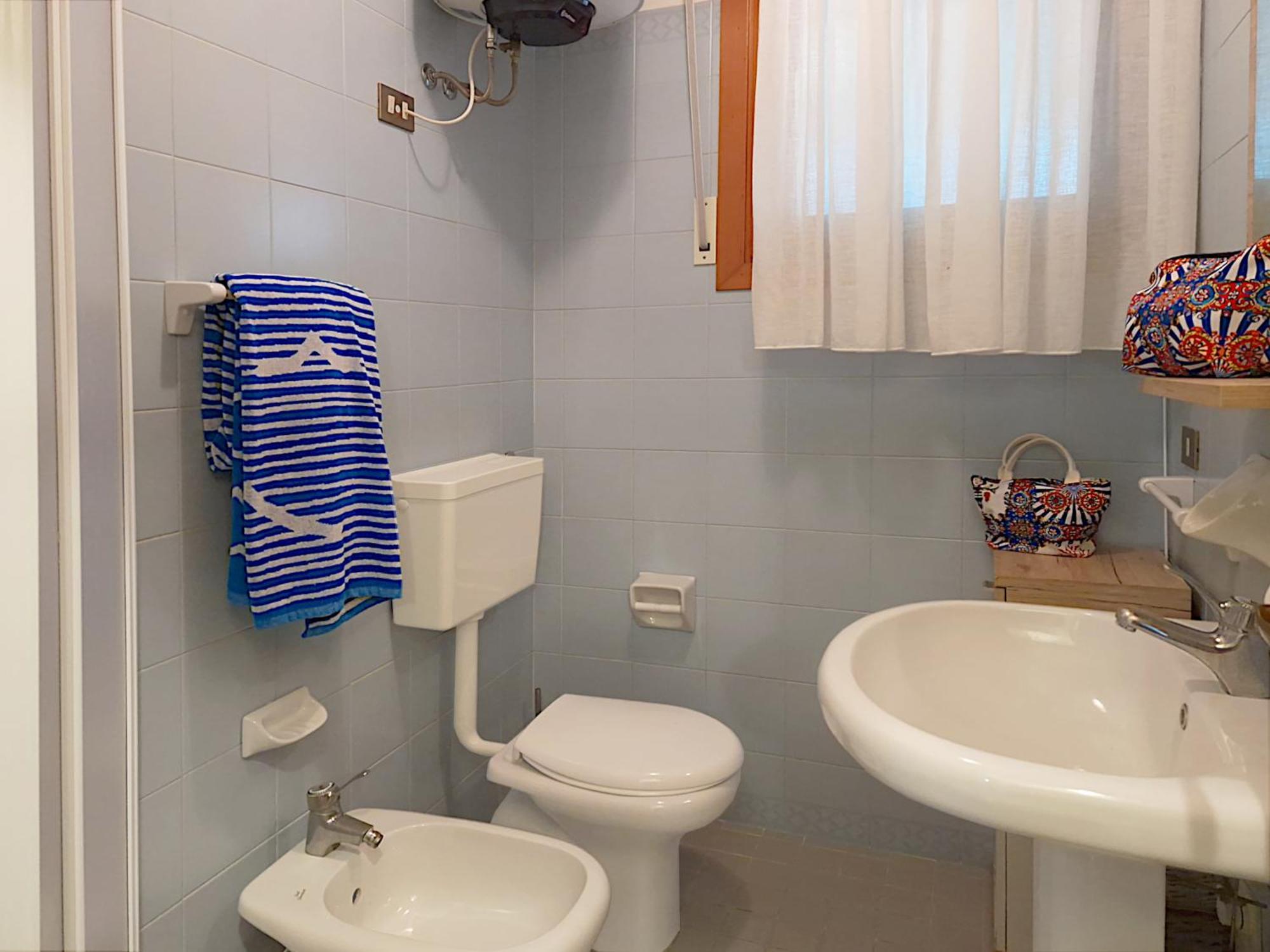 Halley Belmare Apartments Bibione Bagian luar foto